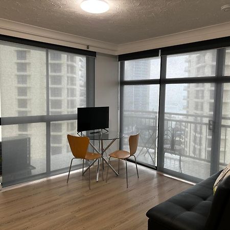 Unit 2 - Spectacular Sea Views In Surfers Paradise 골드코스트 외부 사진